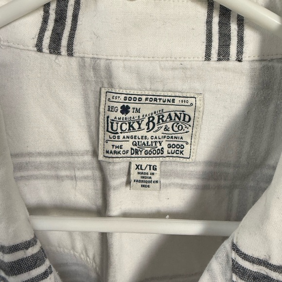 Lucky Brand Men’s White and Black Plaid Button-Up Long Sleeve Shirt size XL - Picture 2 of 3